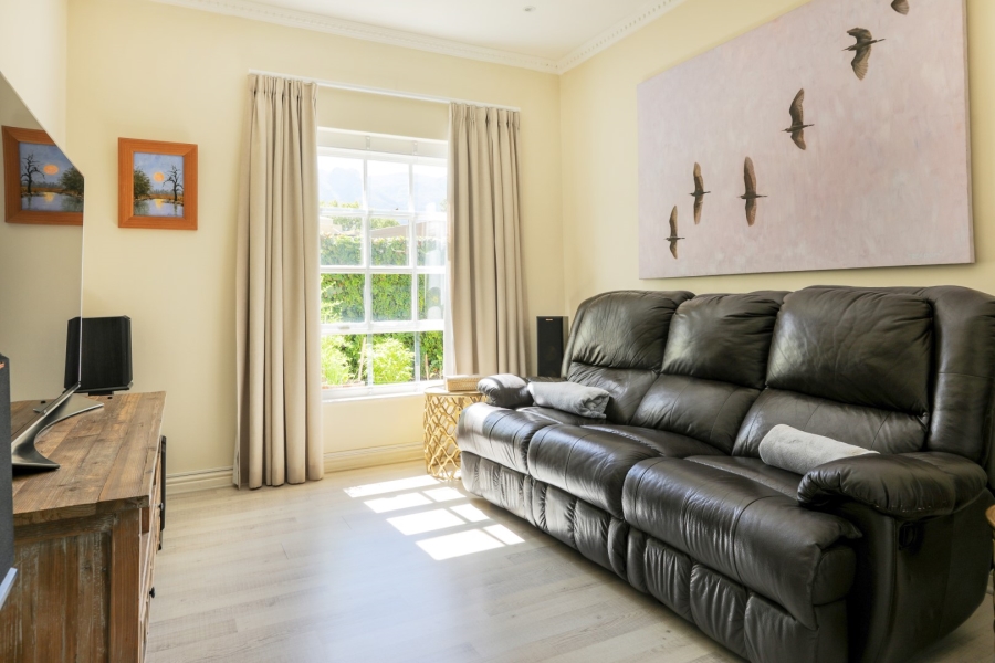 4 Bedroom Property for Sale in Constantia Western Cape